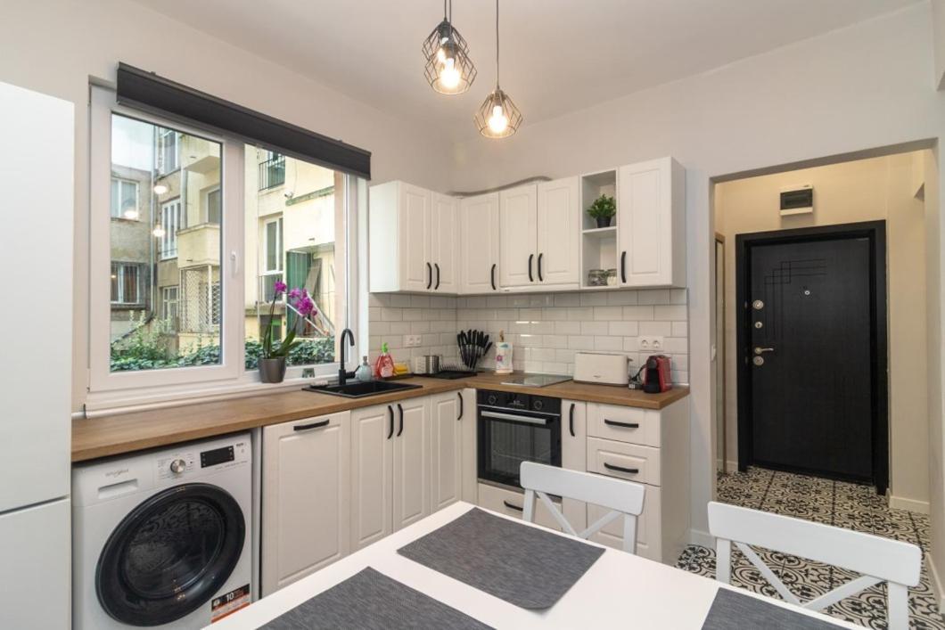 Apartment Charming Gem With Location By Flat Mаnager Sofia
